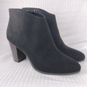 New!!!Old Navy Women's Black Ankle Side Zip Suede Block Heel Causal Shoes 8